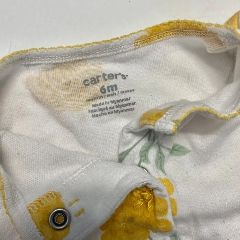 Carter’s Floral Sleeper Pajamas 6 months with hat - Picture 5 of 10